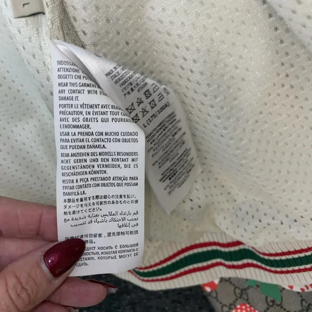 Gucci Jacket Apples And Hearts Zip Up Jacket EUC! Men’s Size Large!